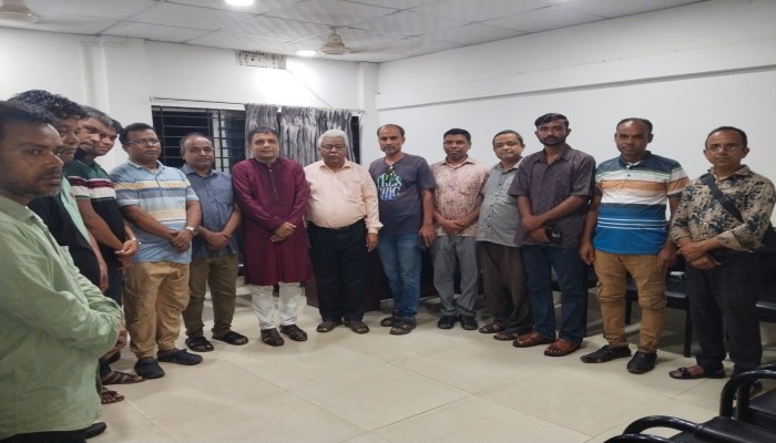 আড্ডা, কবিতা পাঠ ও সাংগঠনিক পরিকল্পনায় মুখর প্রথম কার্যকরী সভা