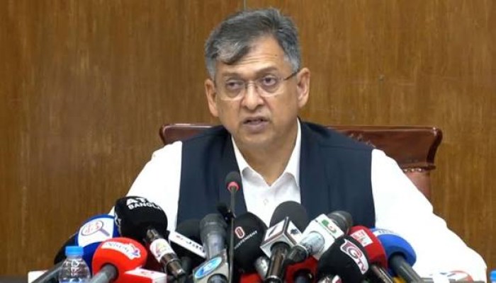 সাবেক রাষ্ট্রপতিকে গ্রেপ্তারের মতো কিছু দেখছি না : স্বরাষ্ট্রমন্ত্রী