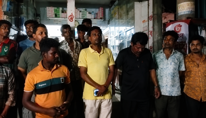 শাল্লায় ব্যবসায়ীর দোকান তালা দিলেন এসআই : প্রতিবাদে ব্যবসায়ীদের বিক্ষোভ মিছিল