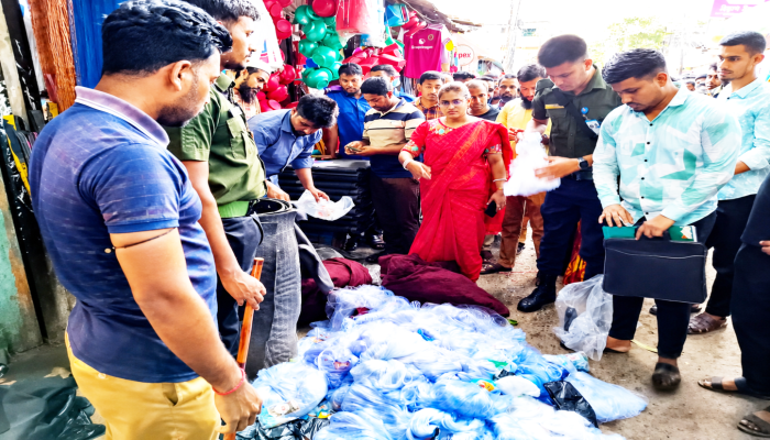 জামালগঞ্জে ৫০ কেজি কারেন্ট জাল জব্দ, দোকানিকে ১০ হাজার টাকা জরিমানা