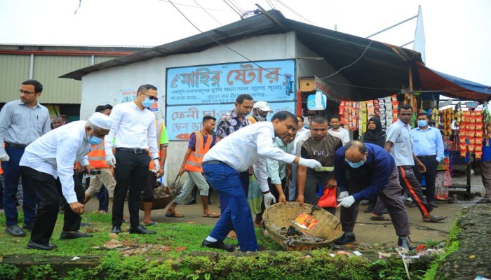 ডেঙ্গু প্রতিরোধে পরিচ্ছন্নতা অভিযান