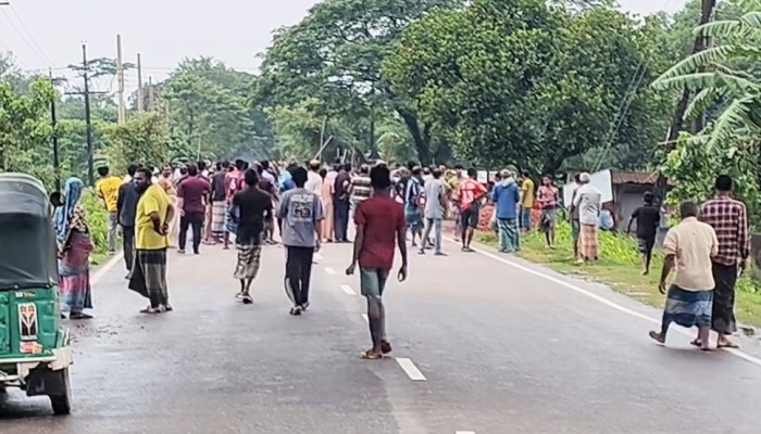 শান্তিগঞ্জে মহাসড়কে দু’পক্ষের সংঘর্ষ, আহত ৯