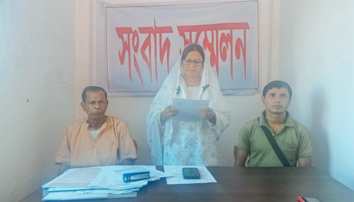 ভিপি জমি দখলের চেষ্টার অভিযোগ, সংবাদ সম্মেলনে মমতাজ বেগম