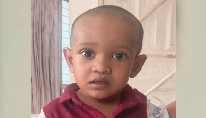 হৃদয়ে ছিদ্র সৃজনের, অর্থাভাবে থমকে আছে চিকিৎসা