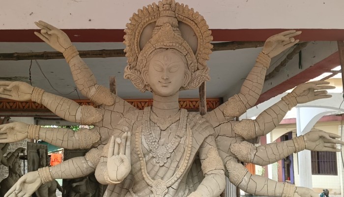 পূজার আর ১০ দিন, ৪৪৪ মণ্ডপে উৎসবের প্রস্তুতি