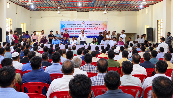 উৎসবমুখর পরিবেশে দুর্গাপূজা উদযাপনে সবাইকে সহযোগিতা করতে হবে : এমপি কামরুজ্জামান কামরুল