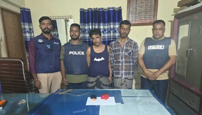 জাউয়াবাজারে ১৩০ পিস ইয়াবাসহ দুইজন গ্রেপ্তার